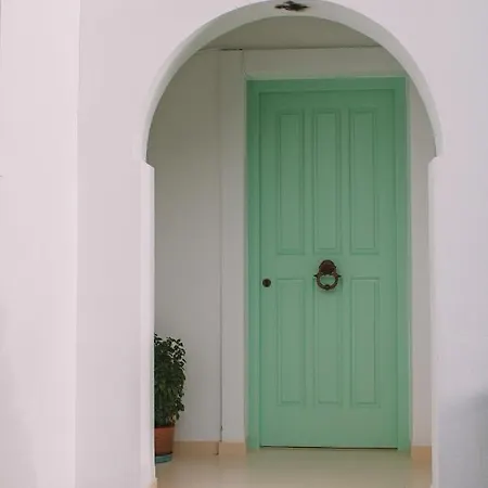 Апартаменты Orion Науса